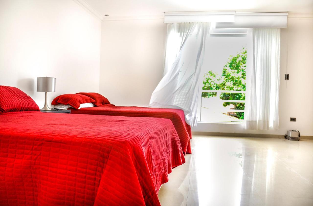 Hotel Senses Equipetrol Санта-Крус-де-ла-Сьерра Экстерьер фото